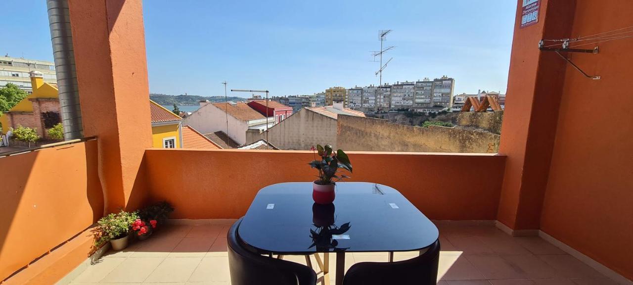 Relax In For 4 People With Terrace And Parking Lejlighed