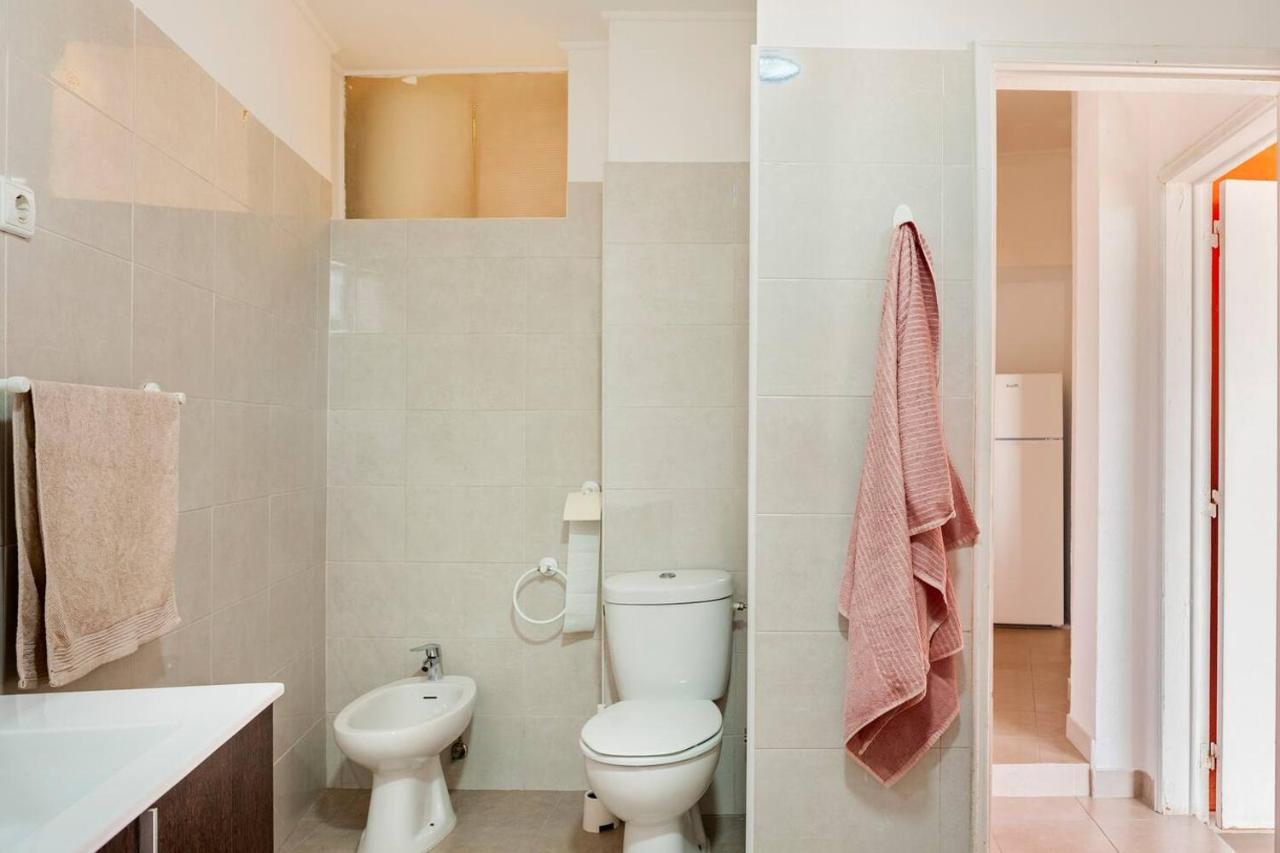 Relax In For 4 People With Terrace And Parking Lejlighed